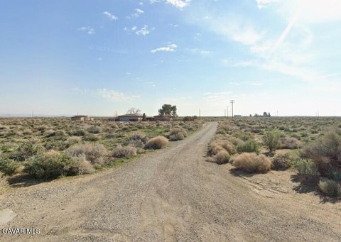 LAND - Lancaster, CA