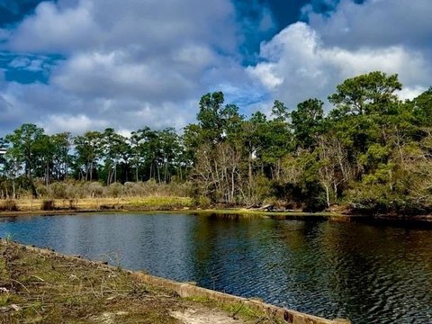 Lacombe, LA