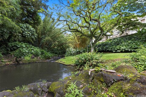 Expansive Honolulu Estate Lot