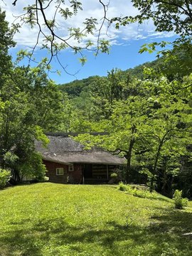 Unrestricted Land with Creek Access