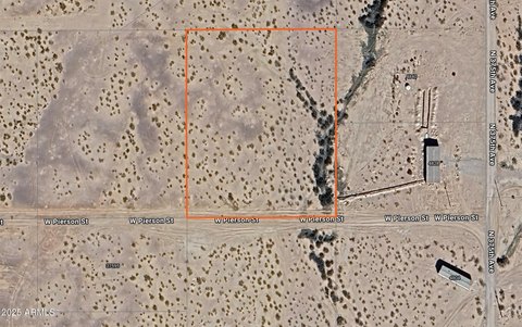 Land in Desirable Tonopah Location