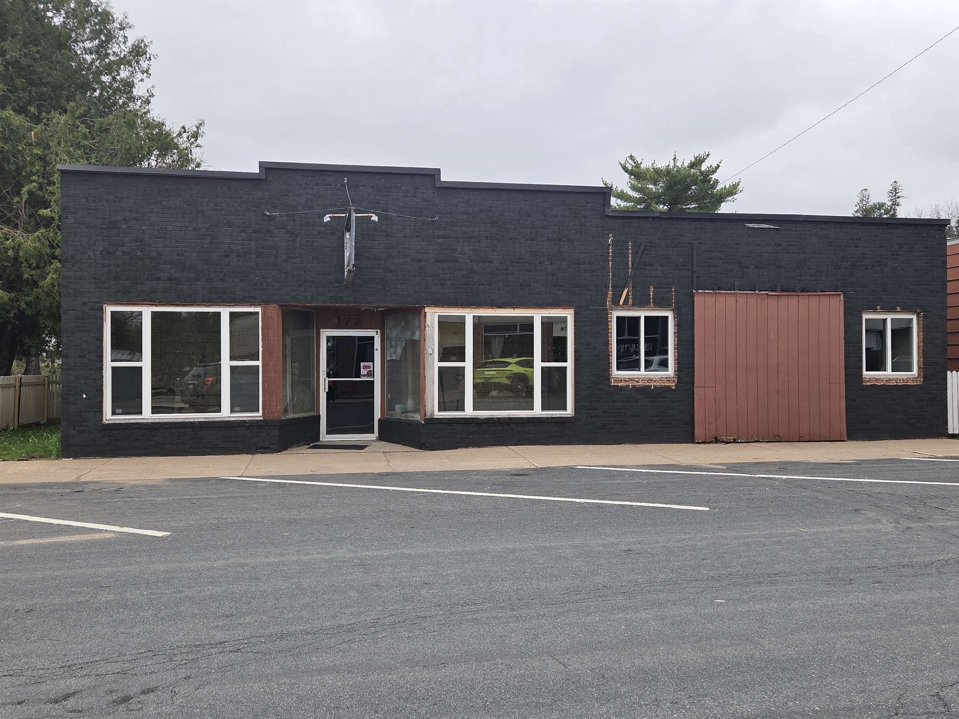 Rosholt Commercial Property with Storage
