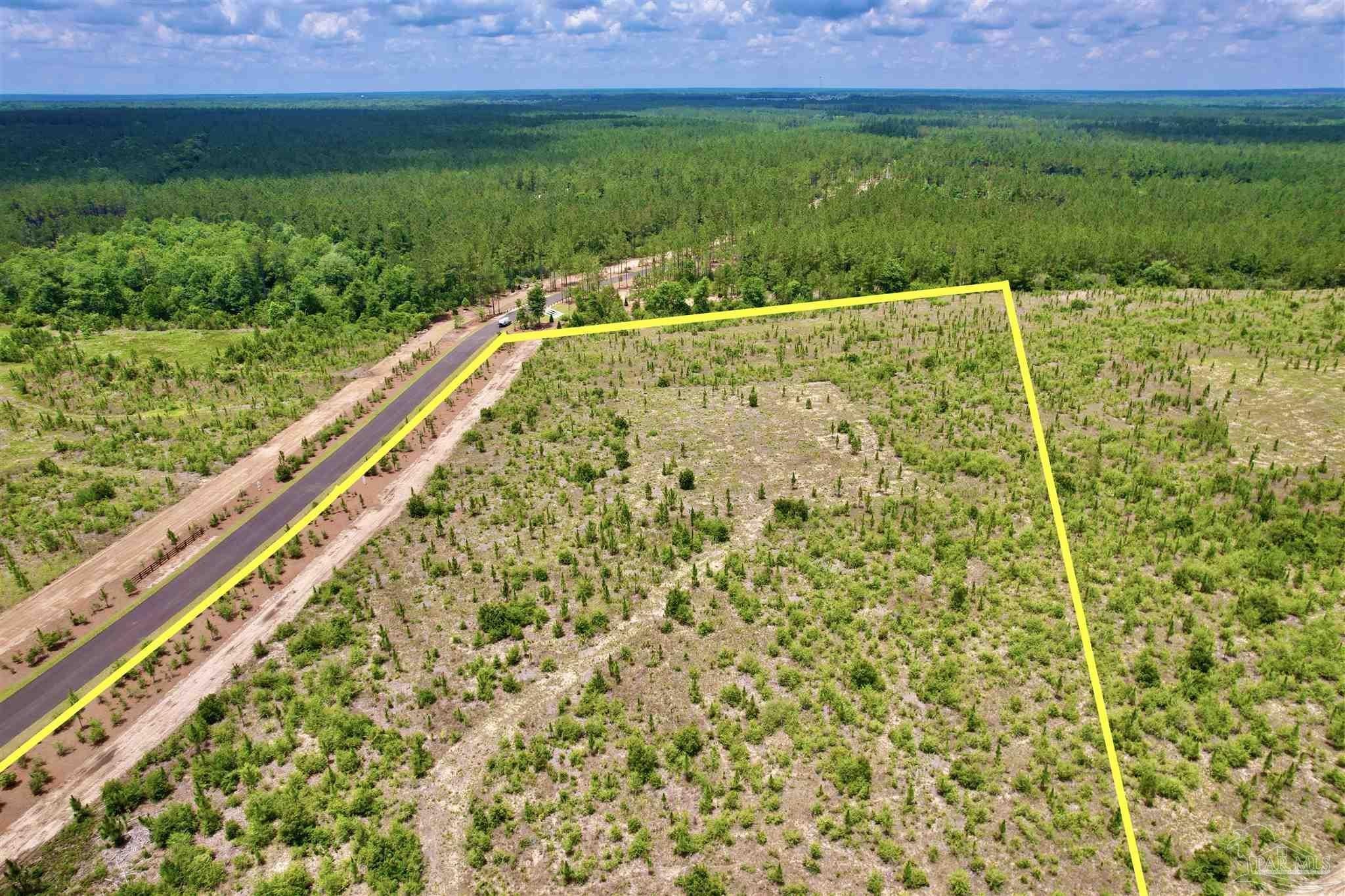 Spacious Land Parcel in Jay, FL