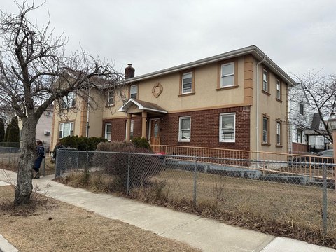 Spacious Jamaica Duplex For Sale