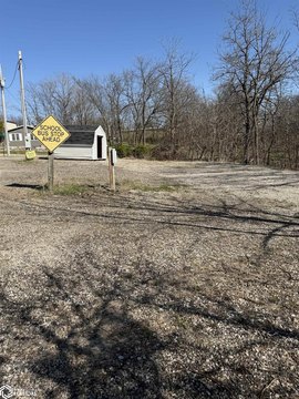 Land, Brooklyn, IA