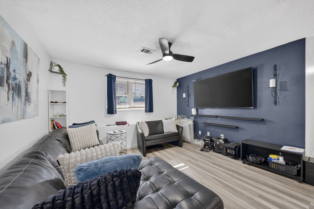 Picture 17