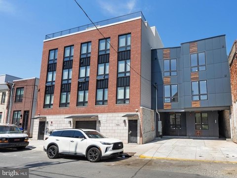 Modern Apartments Near Fairmount Park