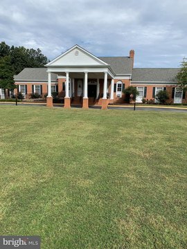 Land in Stratford Harbour Community
