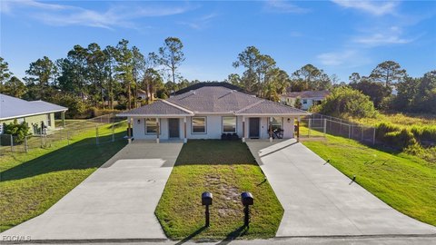 Newer Duplex in Lehigh Acres
