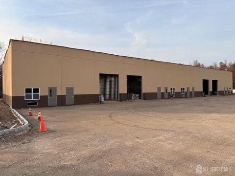 New Mini-Warehouse Space Available