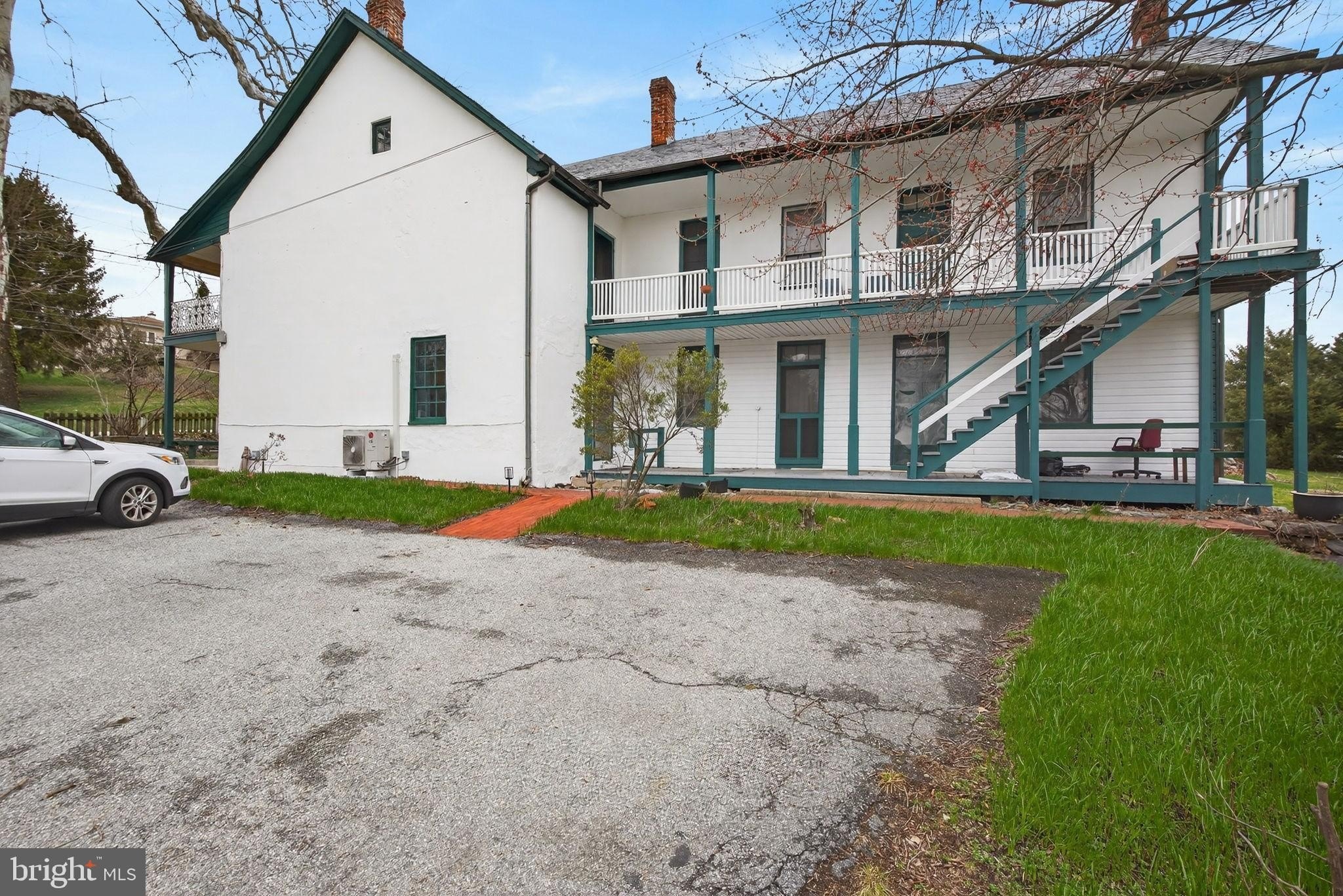 Charming Hallam Commercial Lease Opportunity