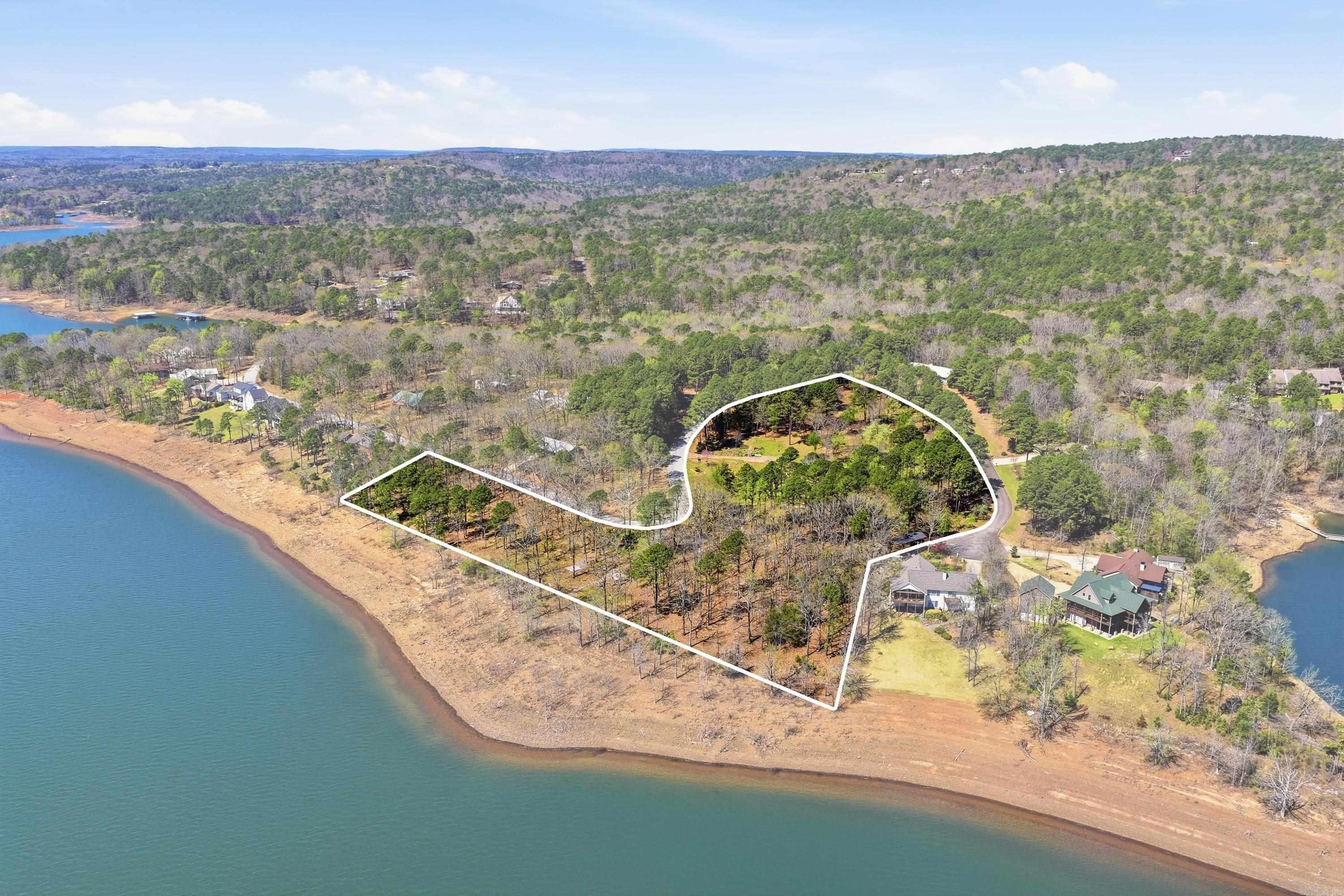 Lakeview Lot in Fairfield Bay