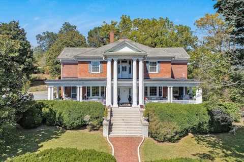 Historic Mansion Inn For Sale