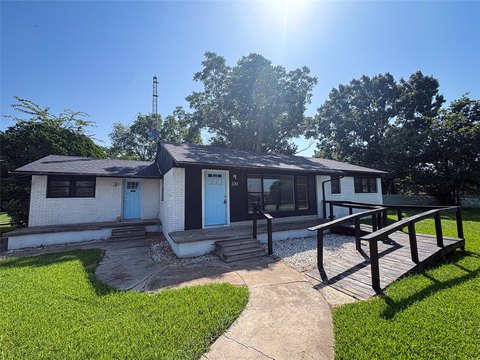 Small Retail/Office Property