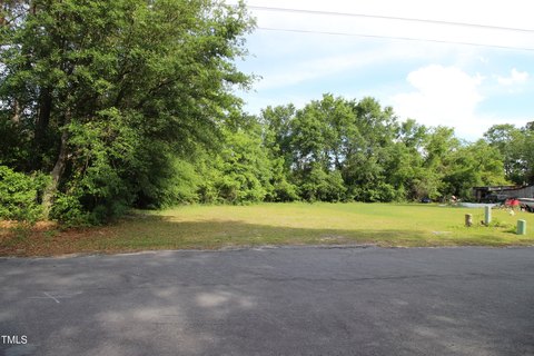 Residential Land in Raeford, NC