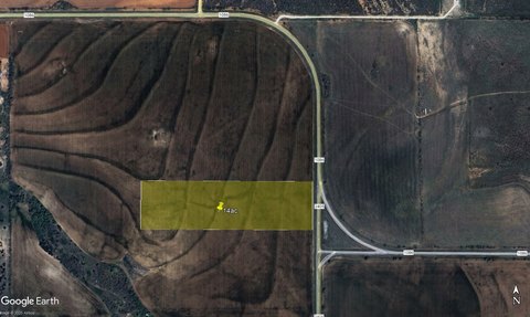 Paved-Frontage Farmland Tract
