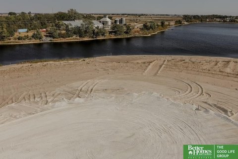 Residential Lots on 500-Acre Lake
