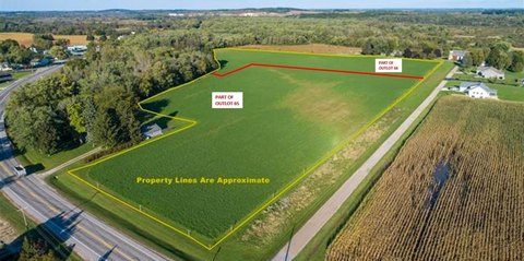 Waterloo, WI: 11+ Acre Land