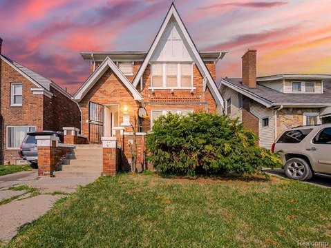 Detroit Duplex: Investment Opportunity