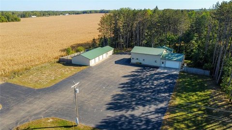 Menahga Acreage with Shop Space