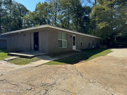Income-Producing Duplex in Jackson, MS