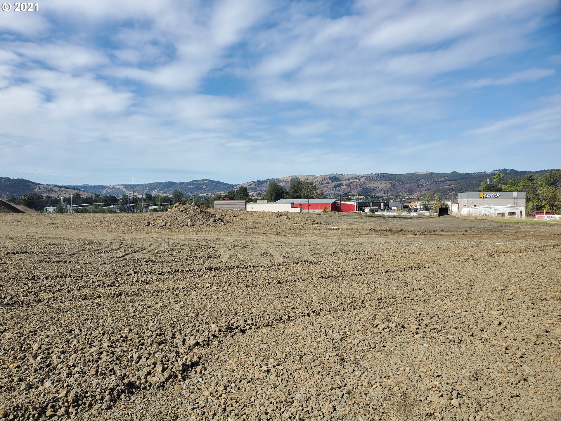 Roseburg Land Near Interstate