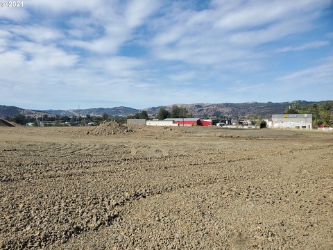 Roseburg Land Near Interstate 5