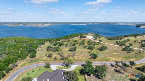 Salado Land with Lake Views
