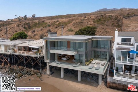 Beachfront Lot in Malibu