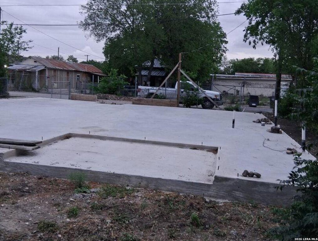 Picture 4