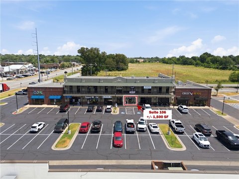 Retail Space with Food-Service Buildout