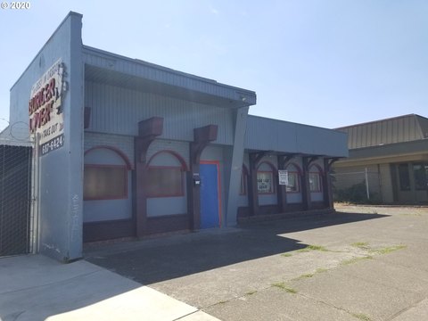 Freestanding Restaurant/Retail Building For Sale