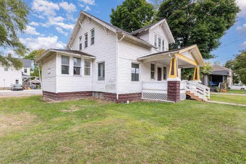 Front-and-Back Duplex with On-Site Parking