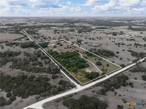 Land, Purmela, TX