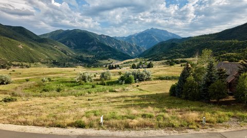 Gated Buildable Mountain Lot