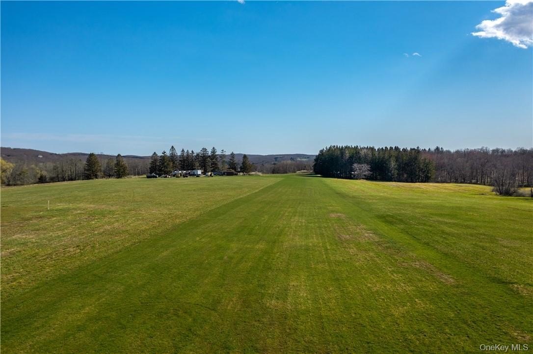 68 Acres on Quaker Hill