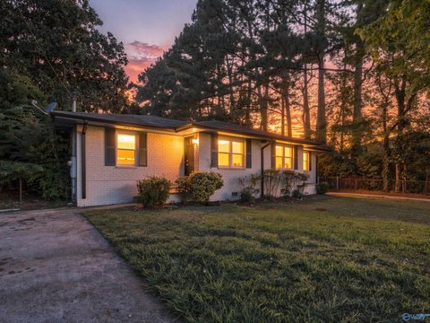 Renovated Duplex with Two Units
