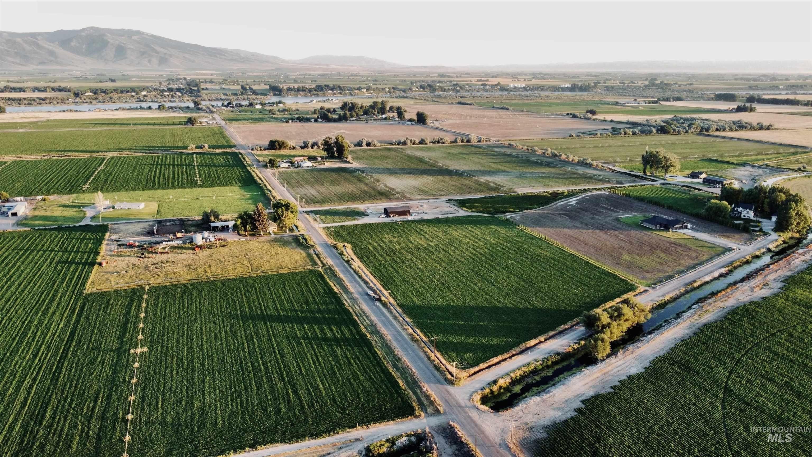 Rupert, ID Land with Views