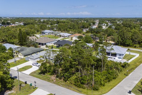 Land & Docks, Port St. Lucie, FL