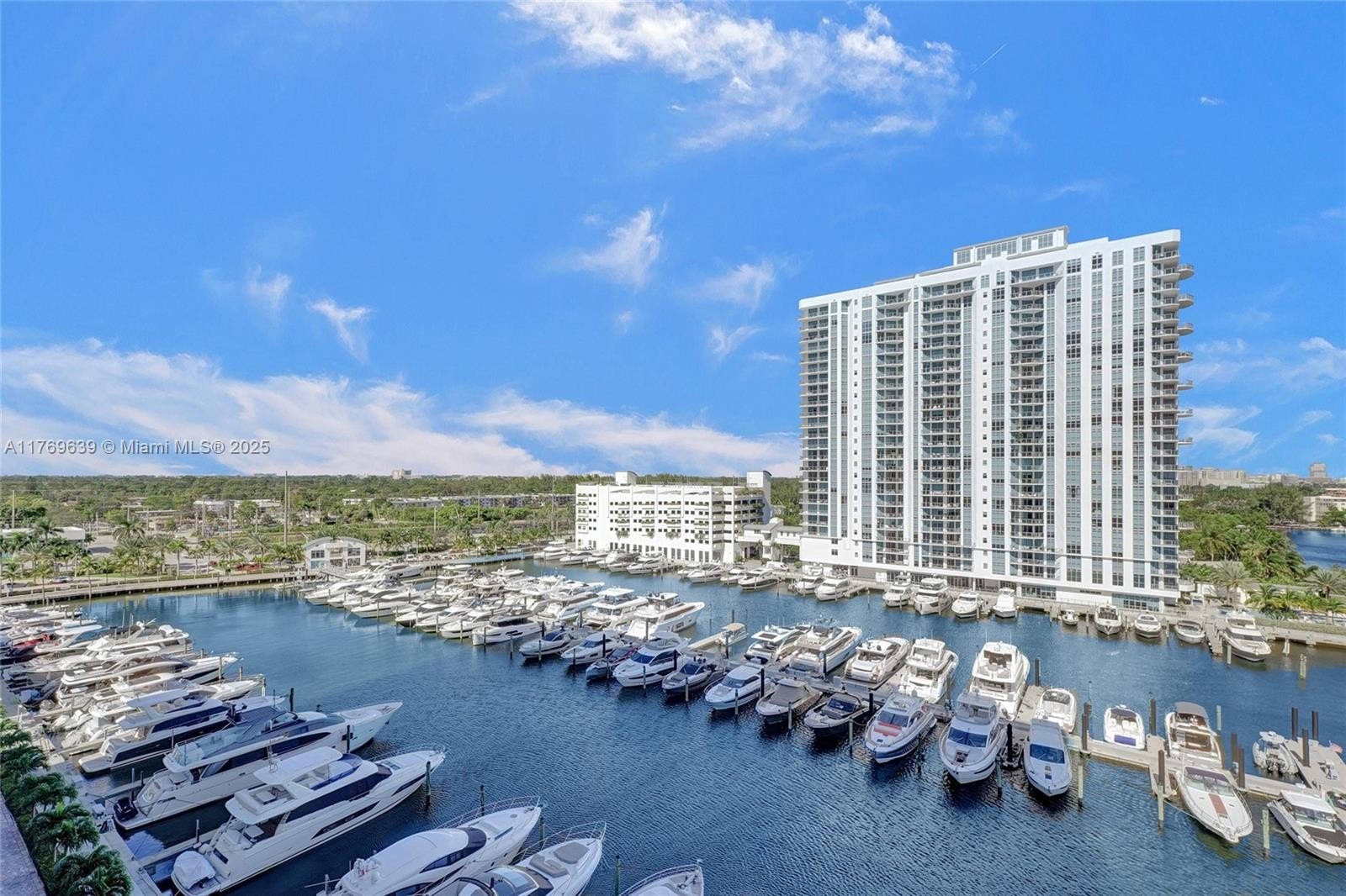 Marina Palms Yacht Slip
