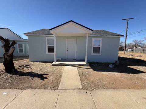 Renovated Duplex with Tenant Occupancy