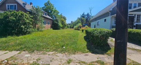 LAND - Buffalo, NY
