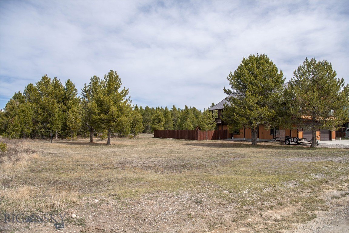 Residential Lot Near Yellowstone Park