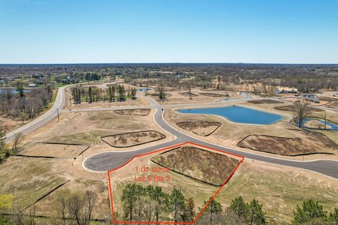 Acreage Lot in Upscale Community