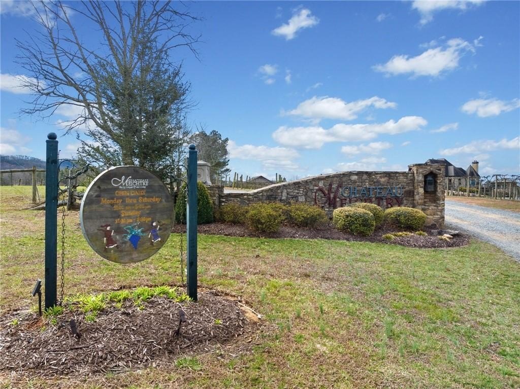 Buildable Lot with Mountain Views