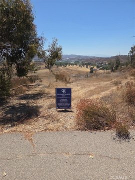Land, Lake Elsinore, CA