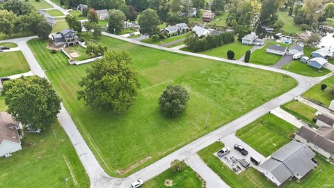 LOTS AND LAND, Cromwell, IN