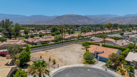 Residential Land in Palm Desert