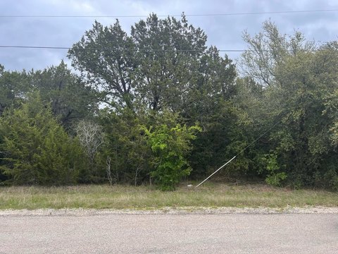 Land in White Bluff, Whitney