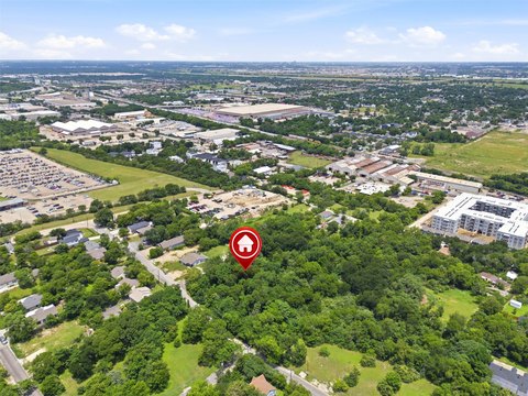 Dallas Land in Trinity Groves